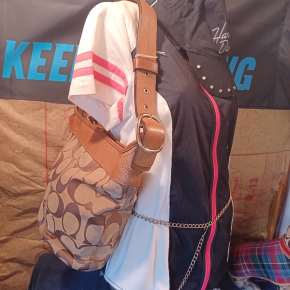 Coach bucket tote - Picture 8 of 11